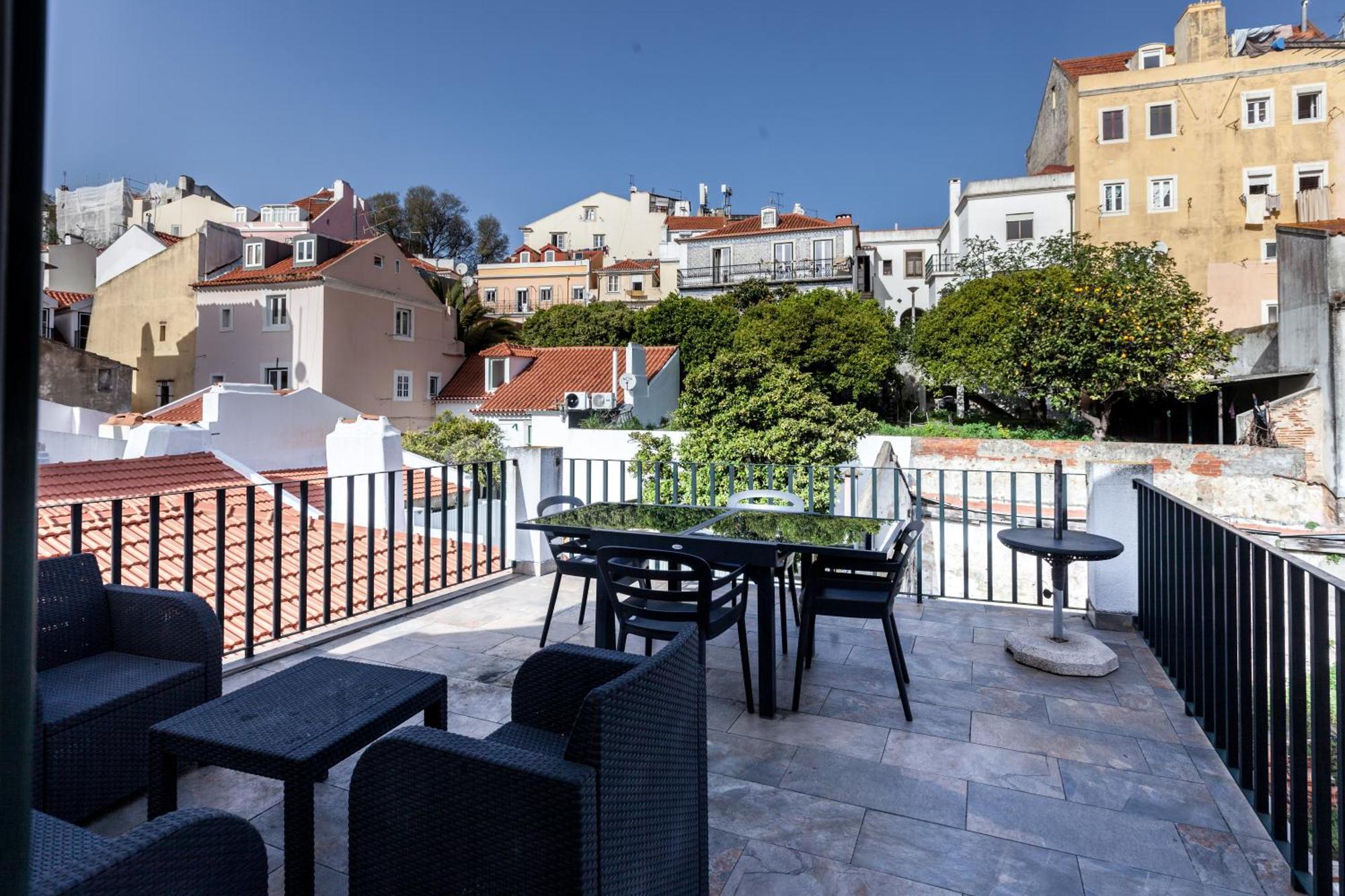 Flh Portas Do Sol Duplex With Terrace Apartment Lisbon Exterior photo