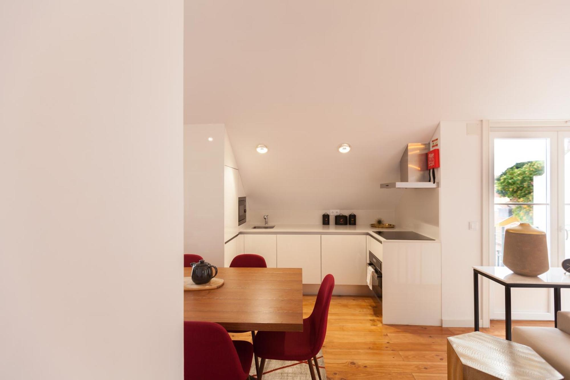 Flh Portas Do Sol Duplex With Terrace Apartment Lisbon Exterior photo