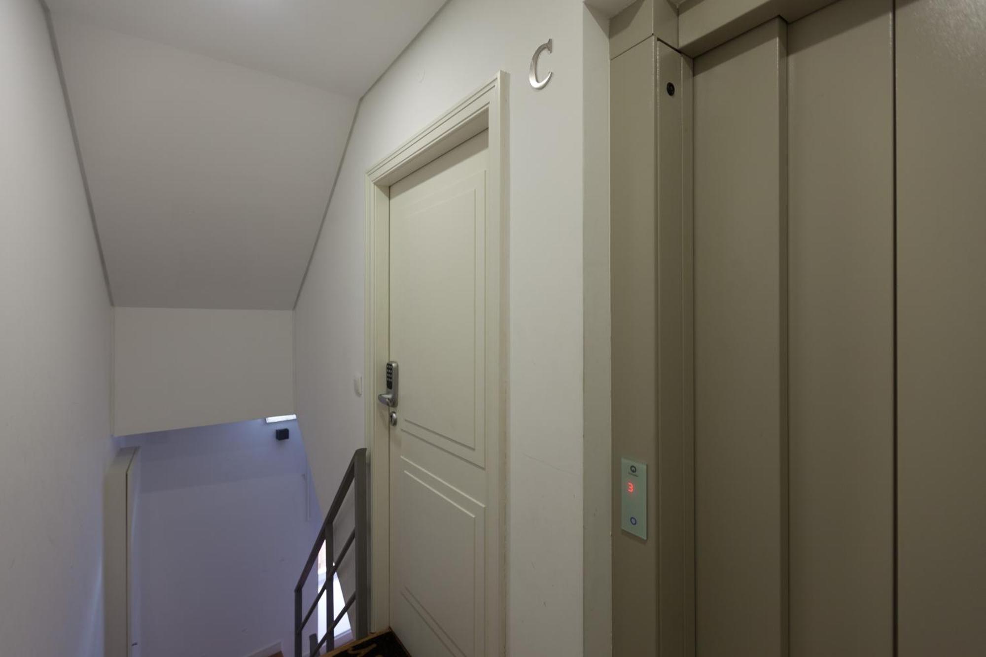 Flh Portas Do Sol Duplex With Terrace Apartment Lisbon Exterior photo